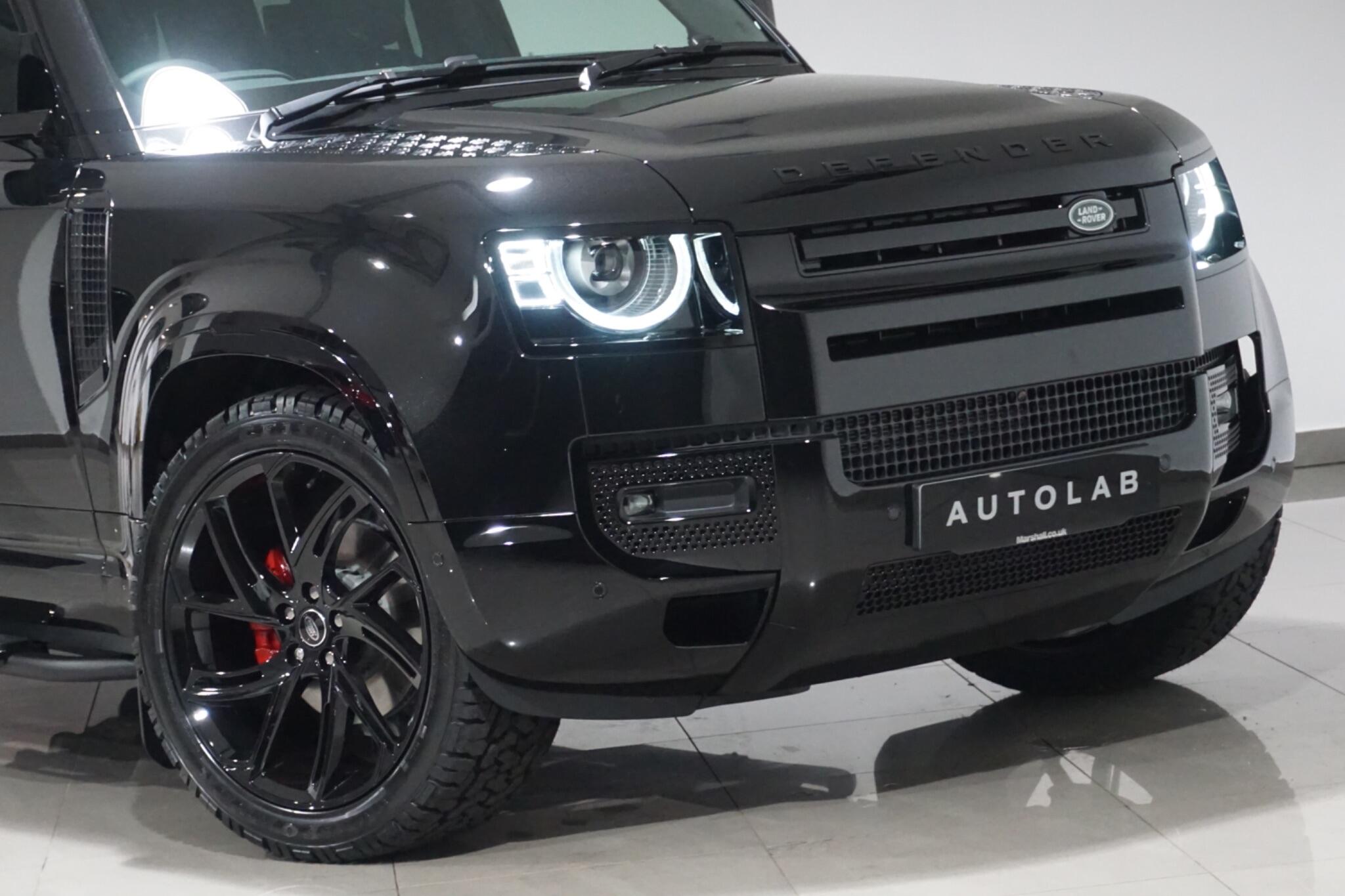 Land Rover Defender 110 3.0 D300 MHEV X-Dynamic HSE Auto 4WD Euro 6 (s/s) 5dr